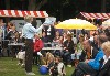 35-13. Zakdoekjes voor het publiek.JPG